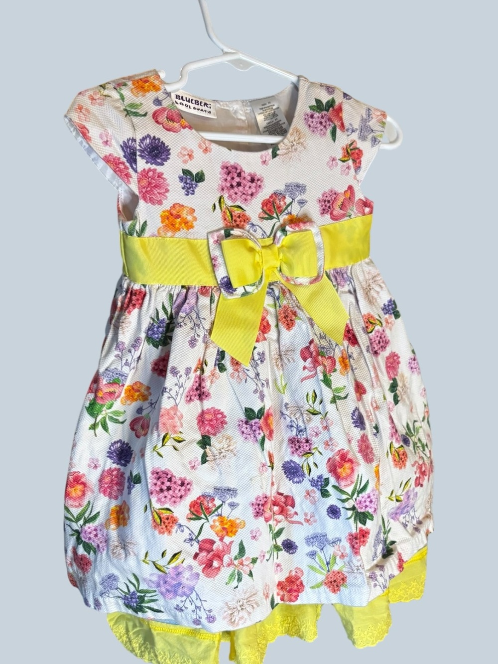 Blueberi Boulevard White Floral Dress with Yellow Bow